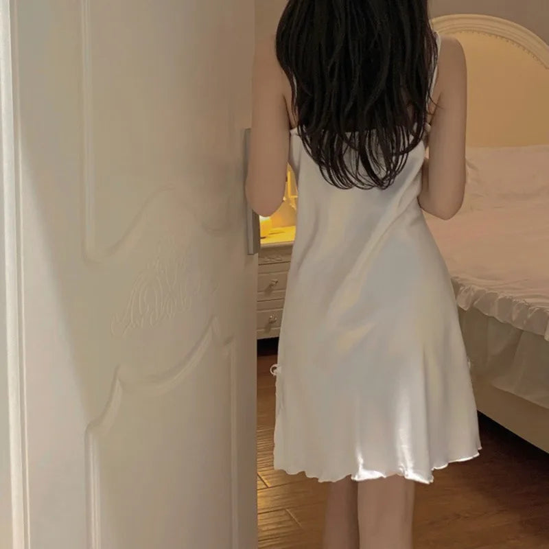 Sexy and comfortable nightgown